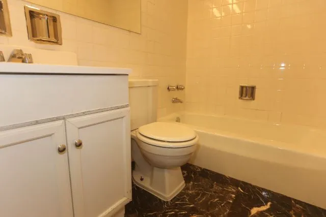 540 W Roscoe St, ,  60657, USA 60657-unit#372-Chicago-IL