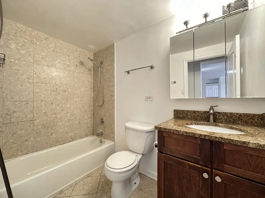 4180 N Marine Dr, , 60613, USA 60613-unit#1102-Chicago-IL