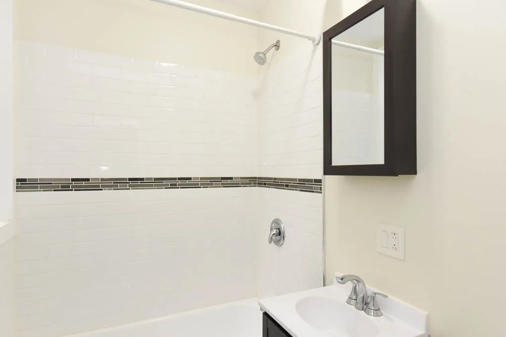 1417 W Hutchinson St, , 60613, USA 60613-unit#1-Chicago-IL