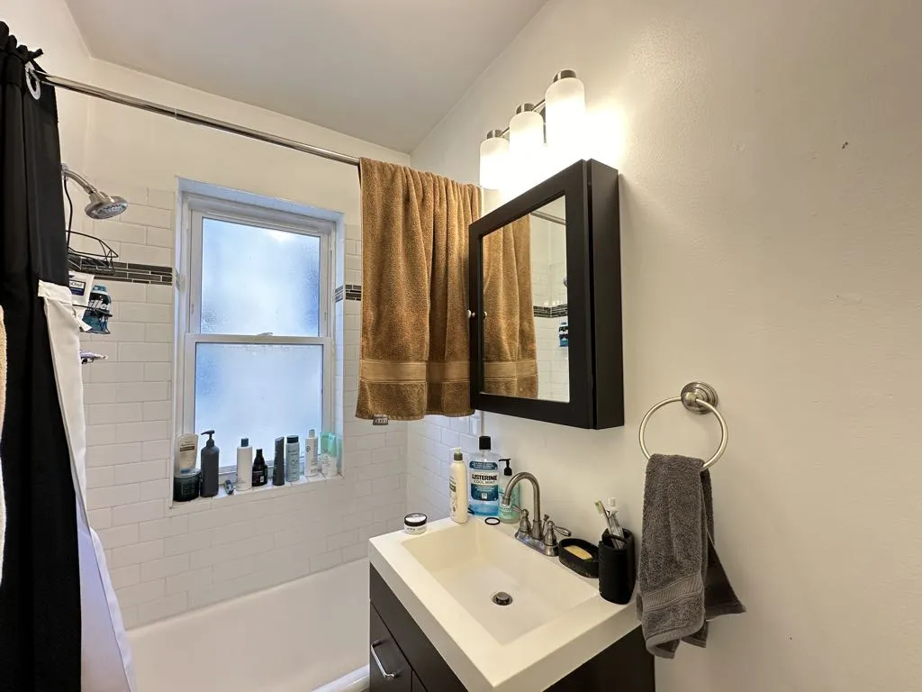 4218 N Clark St, , 60613, USA 60613-unit#2-Chicago-IL