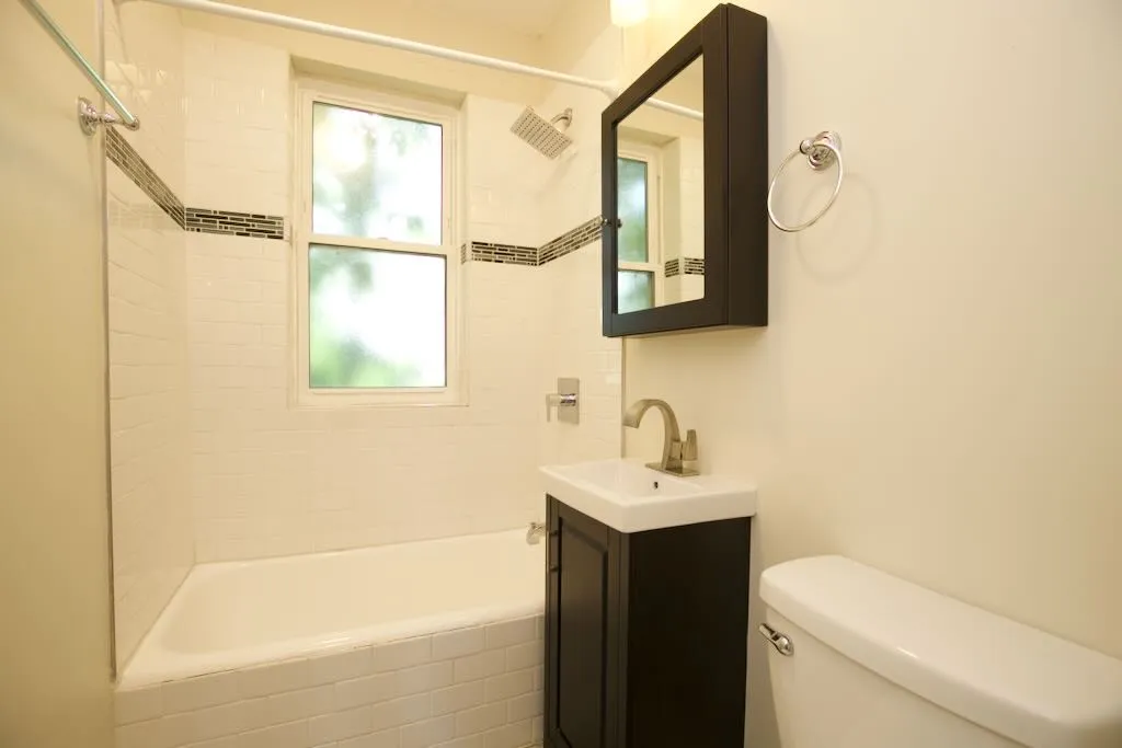4222 N Clark St, ,  60613, USA 60613-unit#3-Chicago-IL