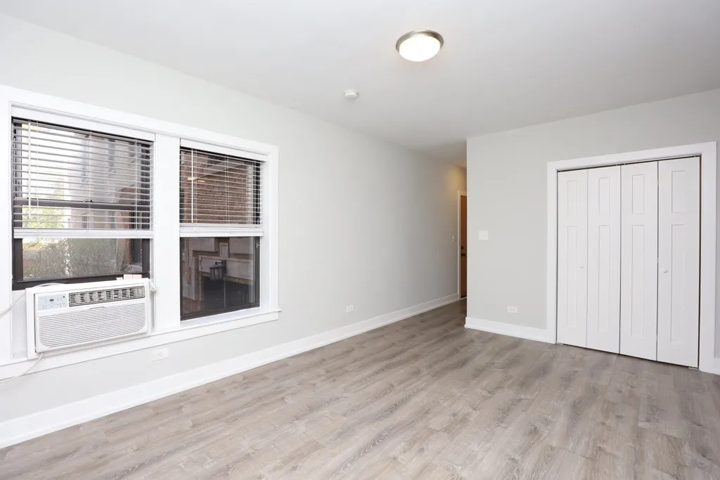 711 W Brompton Ave, , 60657, USA 60657-unit#52-Chicago-IL