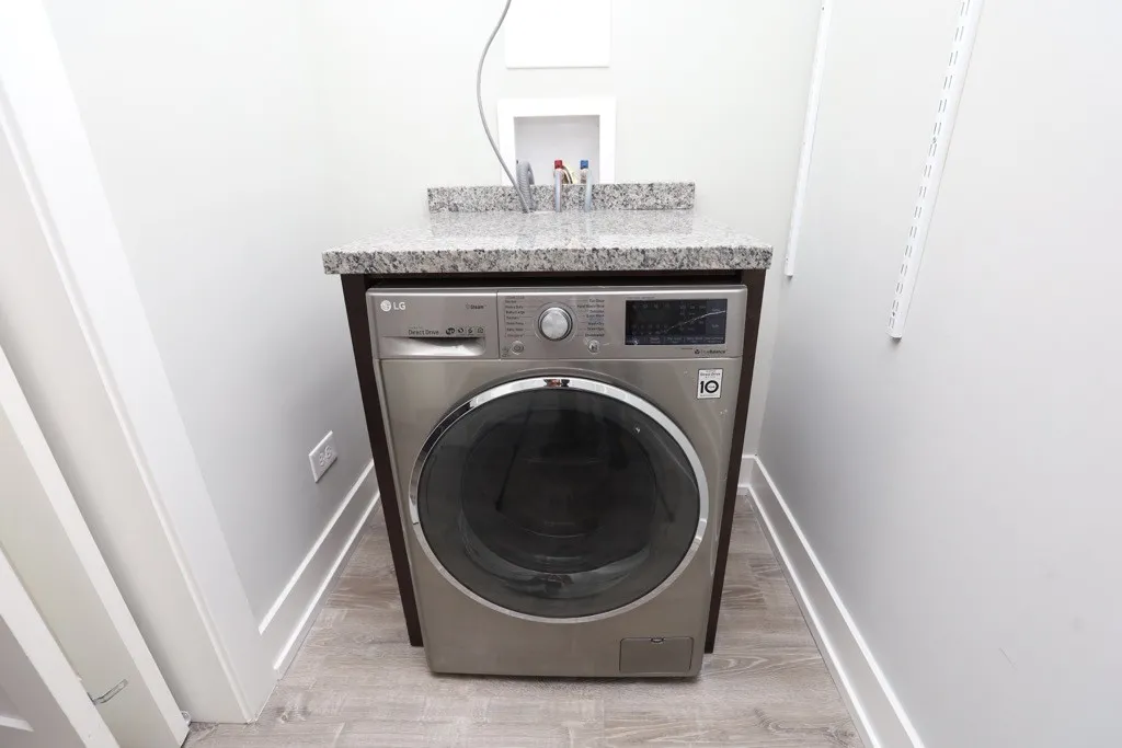 711 W Brompton Ave, ,  60657, USA 60657-unit#52-Chicago-IL