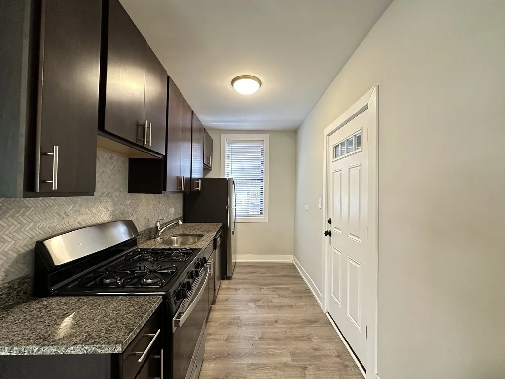 713 W Brompton Ave, ,  60657, USA 60657-unit#55-Chicago-IL
