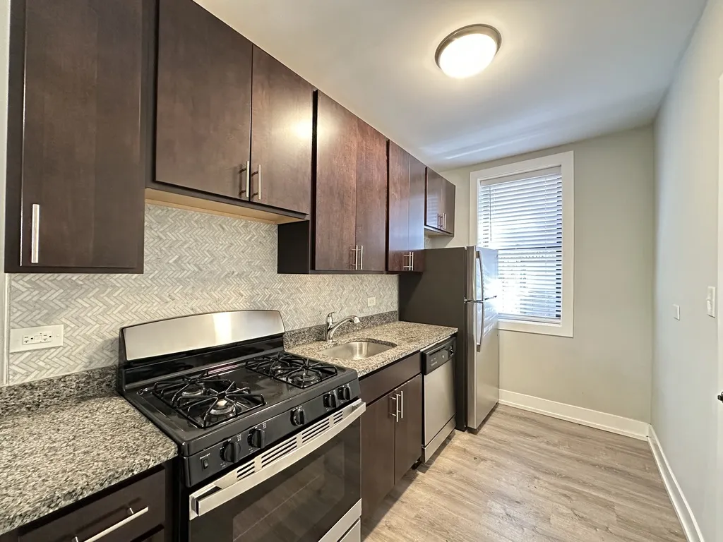 713 W Brompton Ave, ,  60657, USA 60657-unit#55-Chicago-IL