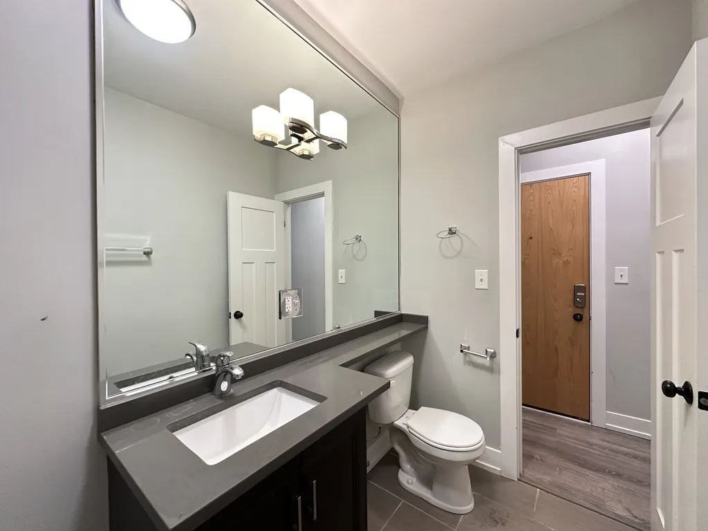 713 W Brompton Ave, ,  60657, USA 60657-unit#55-Chicago-IL