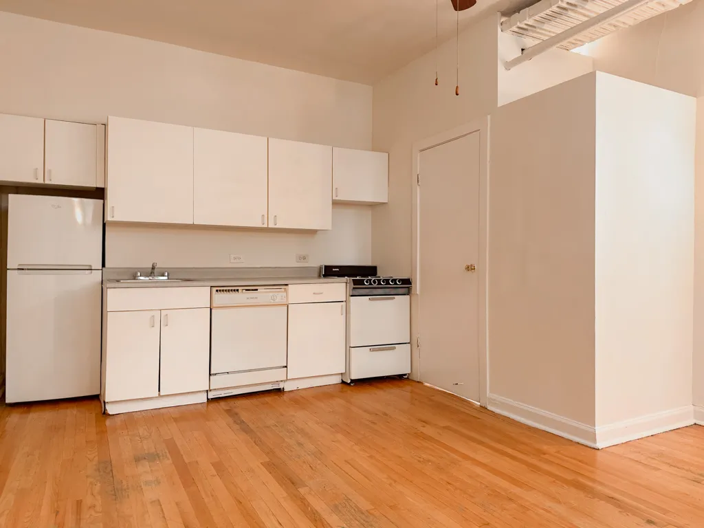 816 W Waveland Ave, , 60613, USA 60613-unit#33-Chicago-IL