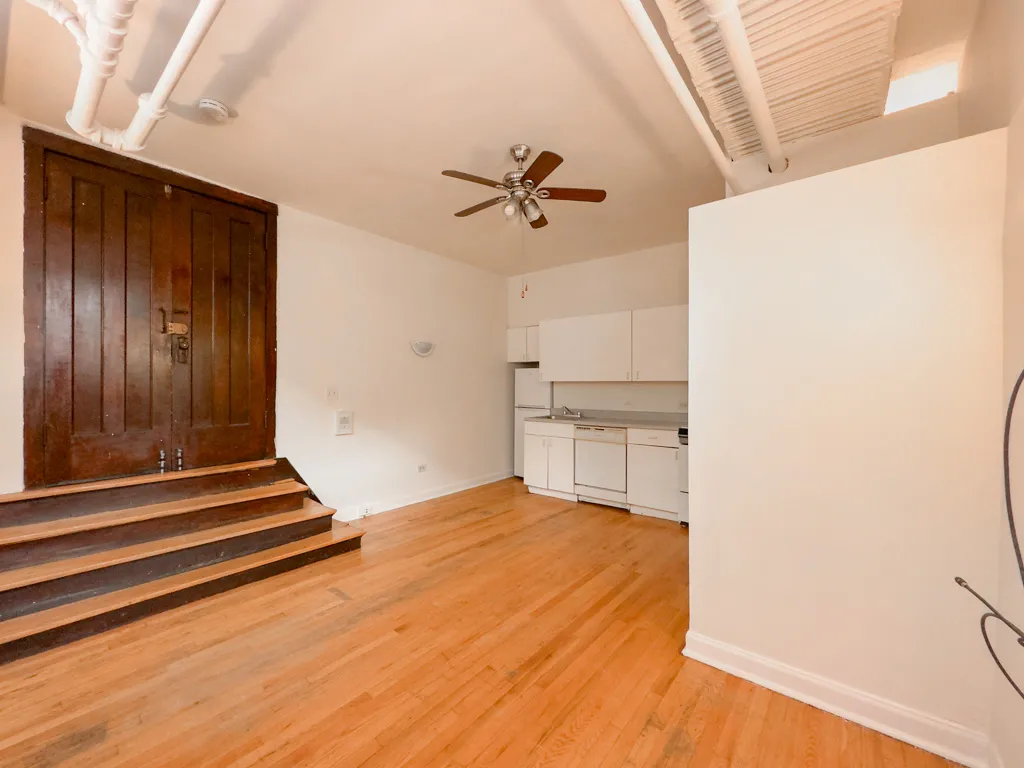 816 W Waveland Ave, , 60613, USA 60613-unit#33-Chicago-IL