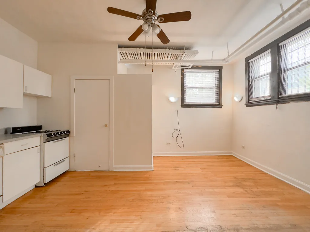 816 W Waveland Ave, , 60613, USA 60613-unit#33-Chicago-IL