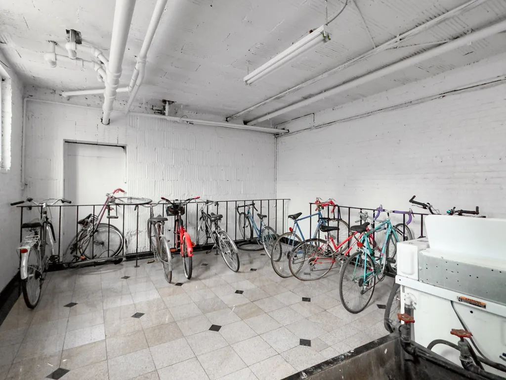 816 W Waveland Ave, , 60613, USA 60613-unit#33-Chicago-IL