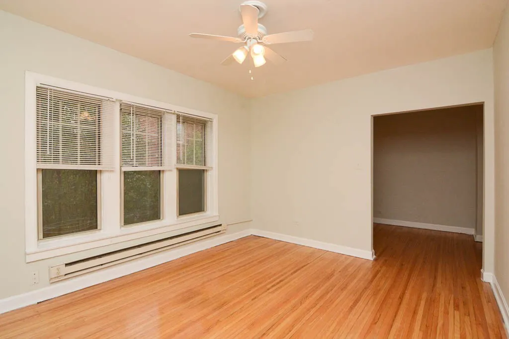 620 W Barry Ave, ,  60657, USA 60657-unit#2N-Chicago-IL