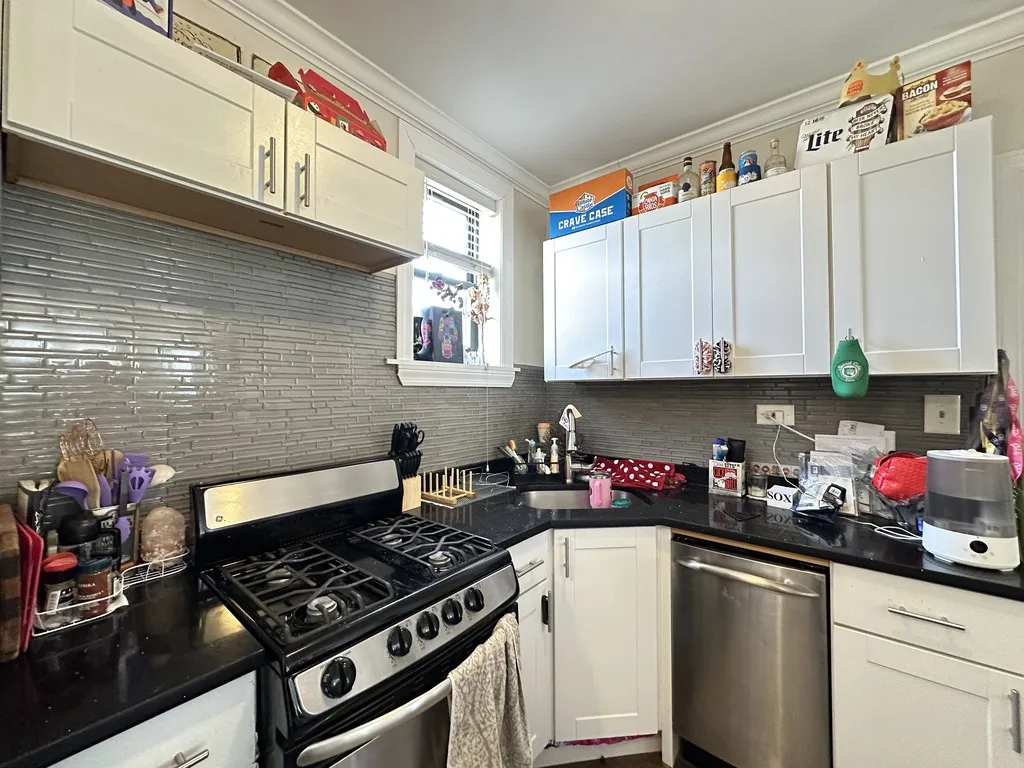 3841 N Greenview Ave, ,  60613, USA 60613-unit#3W-Chicago-IL