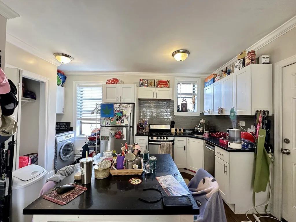 3841 N Greenview Ave, ,  60613, USA 60613-unit#3W-Chicago-IL