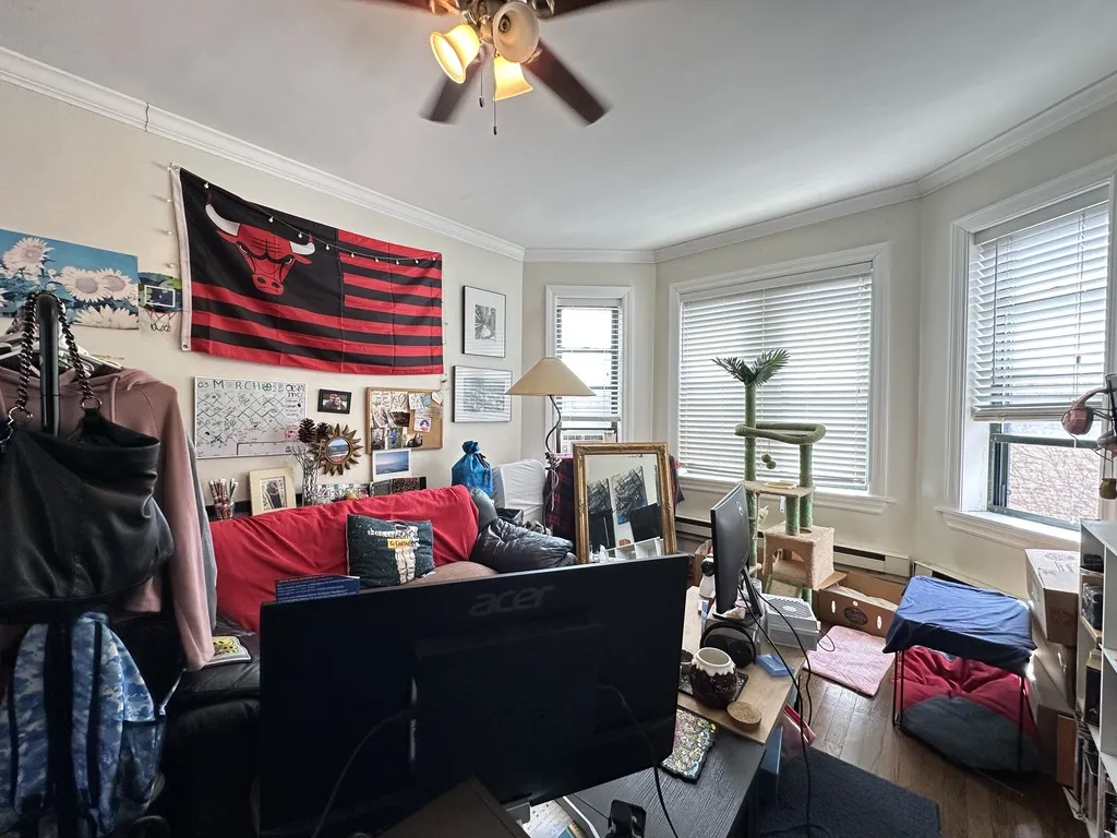 3841 N Greenview Ave, ,  60613, USA 60613-unit#3W-Chicago-IL