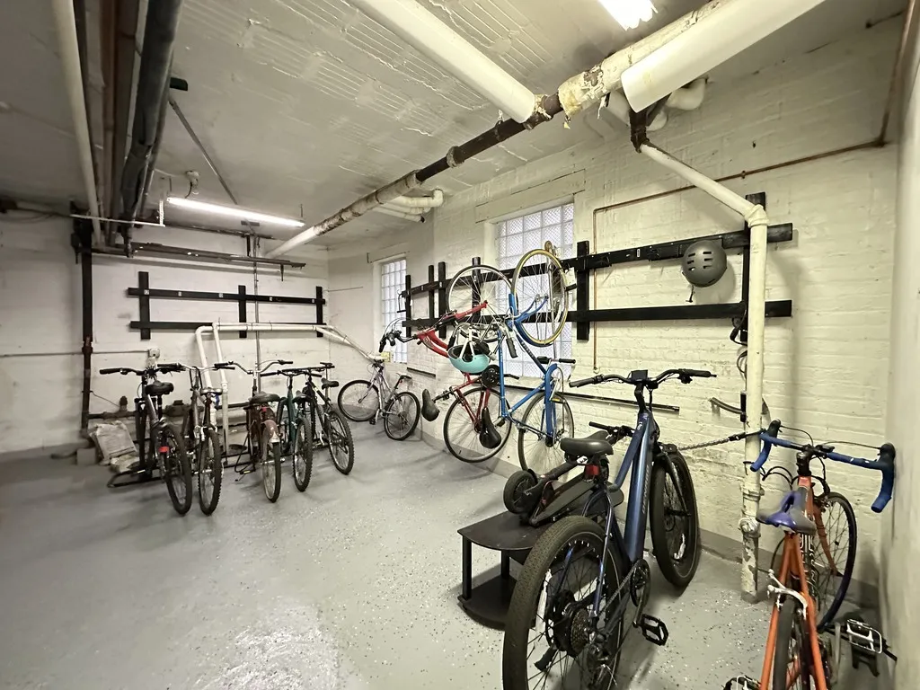 5516 N Kenmore Ave, , 60640, USA 60640-unit#206-Chicago-IL