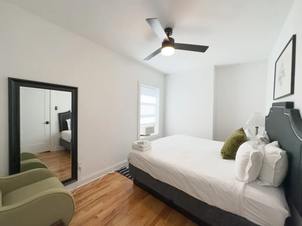 637 W Cornelia Ave, , 60657, USA 60657-unit#2W-Chicago-IL