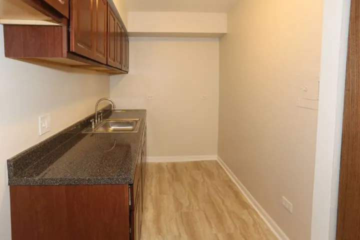 1040 W Hollywood Ave, , 60660, USA 60660-unit#208-Chicago-IL