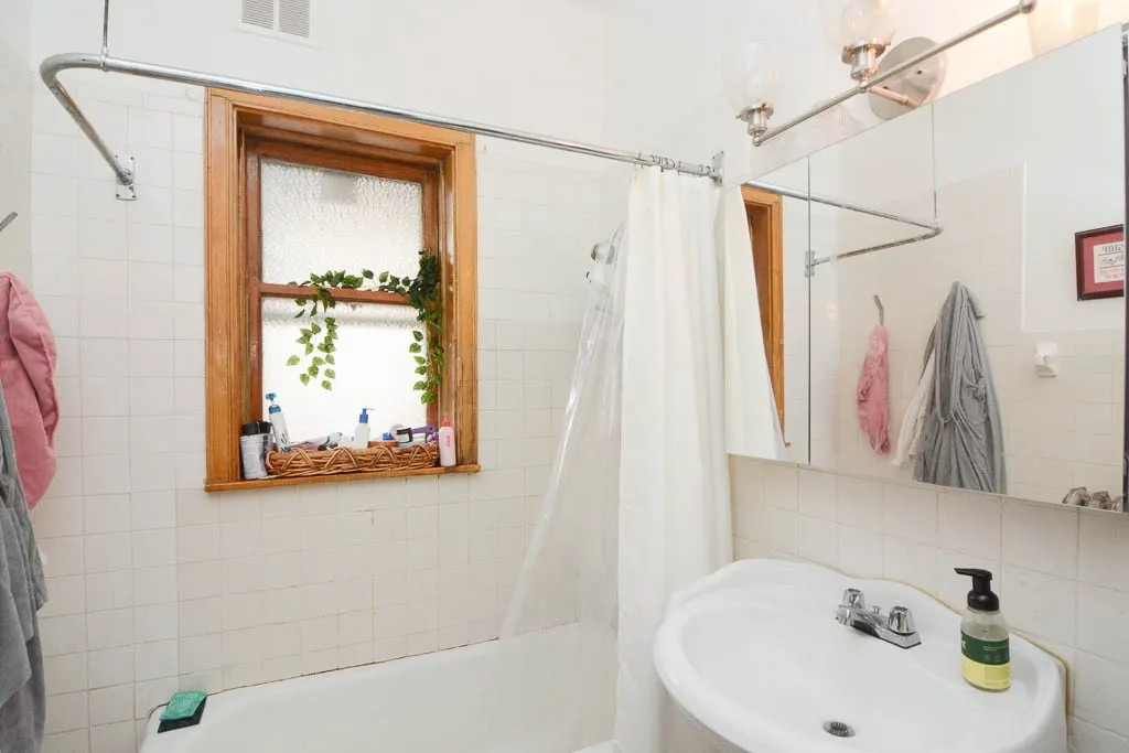 1400 W Rosemont Ave, ,  60660, USA 60660-unit#1-Chicago-IL