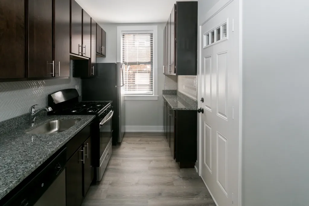 705 W Brompton Ave, ,  60657, USA 60657-unit#19-Chicago-IL