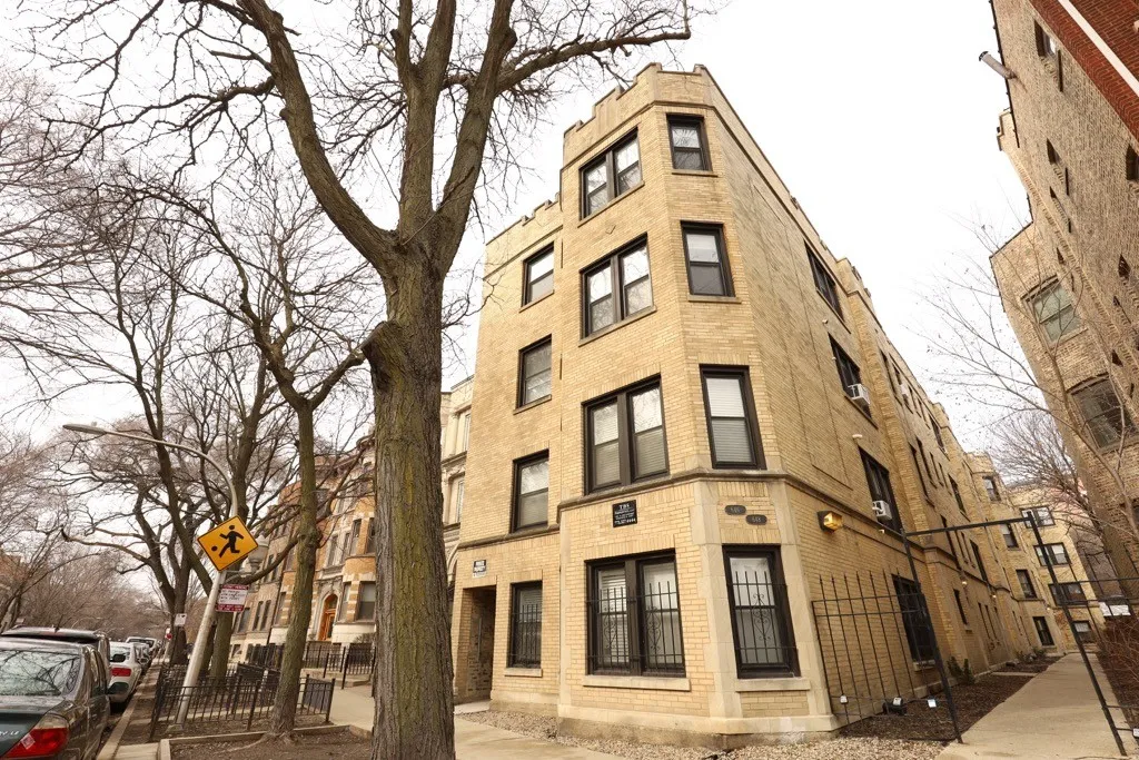 648 W Roscoe St, , 60657, USA 60657-unit#2S-Chicago-IL