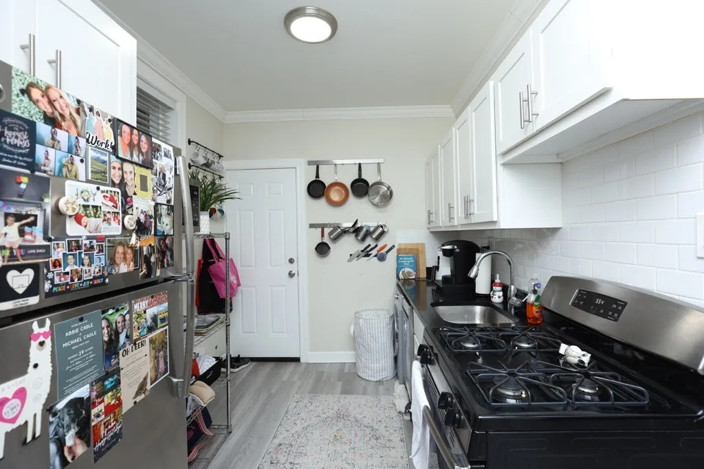 648 W Roscoe St, ,  60657, USA 60657-unit#2S-Chicago-IL