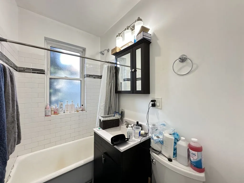 4222 N Clark St, ,  60613, USA 60613-unit#1-Chicago-IL