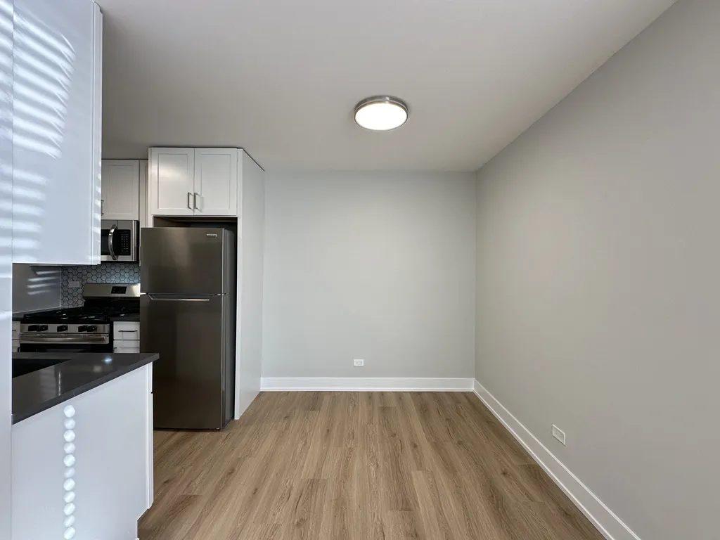 530 W Aldine Ave, ,  60657, USA 60657-unit#314-Chicago-IL