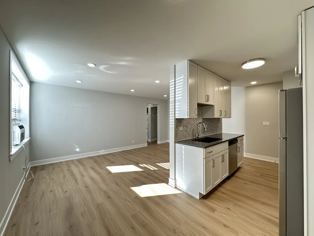 530 W Aldine Ave, ,  60657, USA 60657-unit#314-Chicago-IL