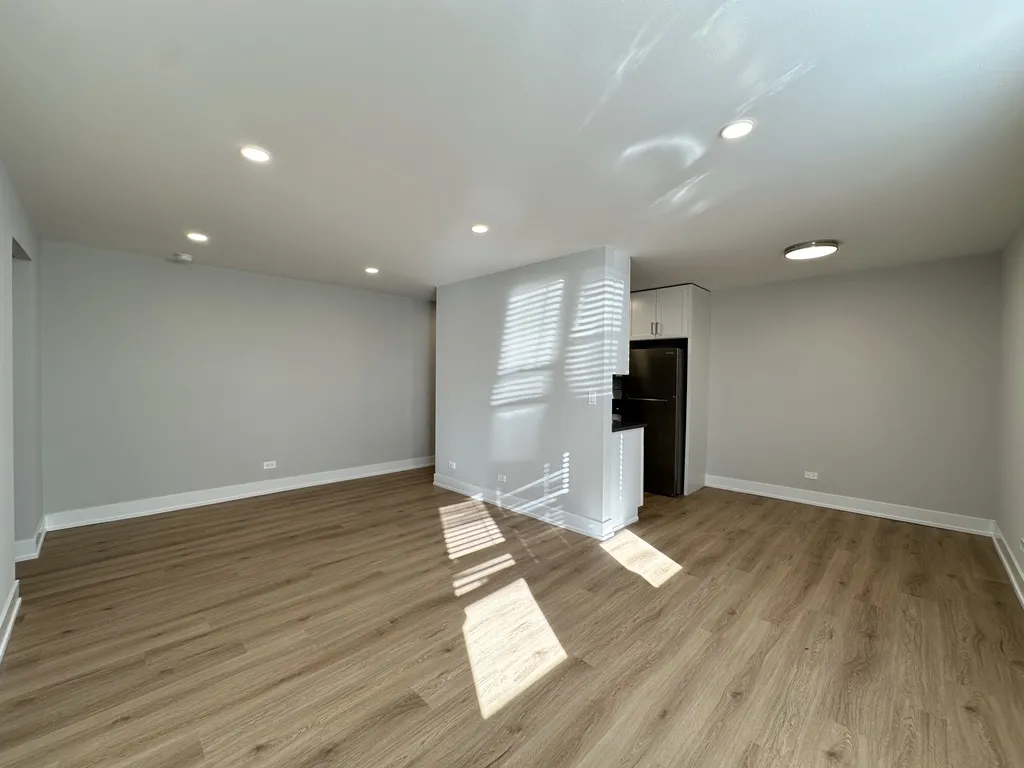 530 W Aldine Ave, ,  60657, USA 60657-unit#314-Chicago-IL