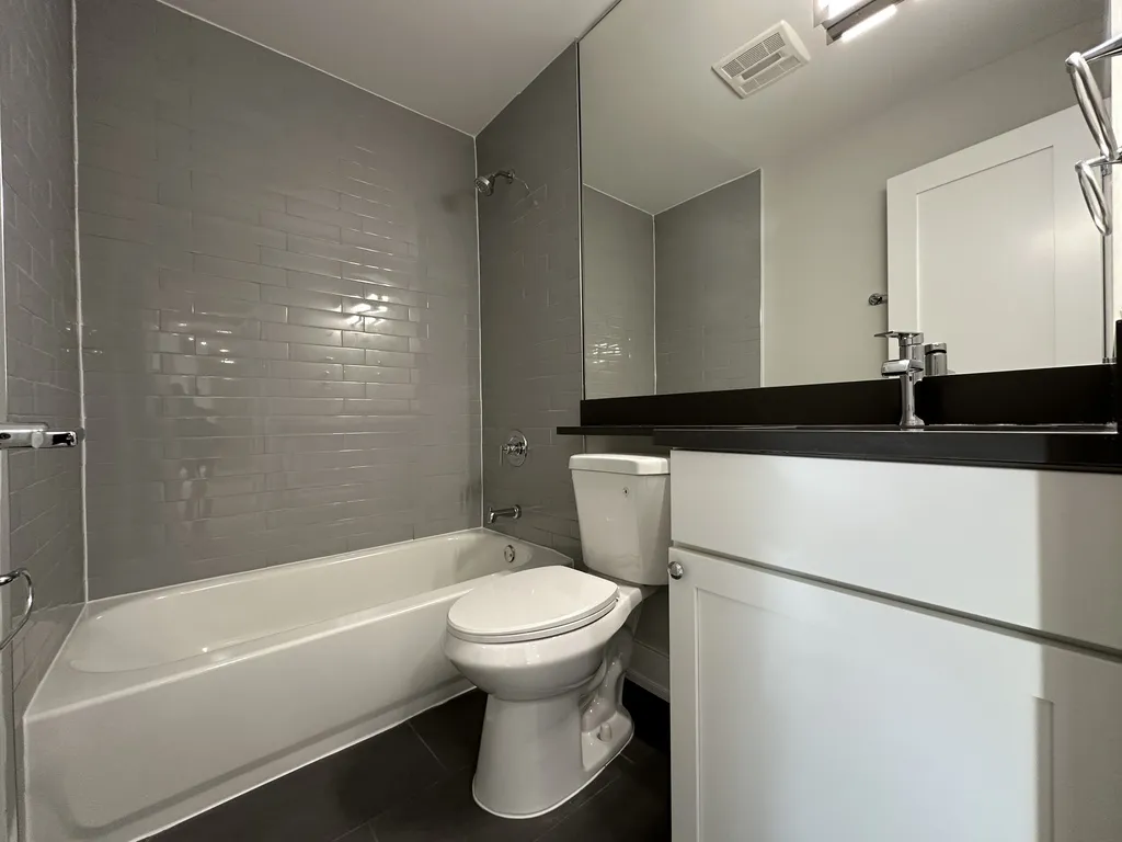 530 W Aldine Ave, ,  60657, USA 60657-unit#314-Chicago-IL