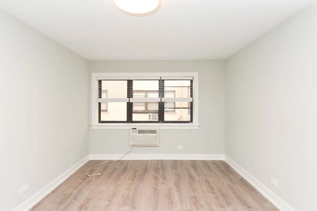 445 W Barry Ave, , 60657, USA 60657-unit#211-Chicago-IL