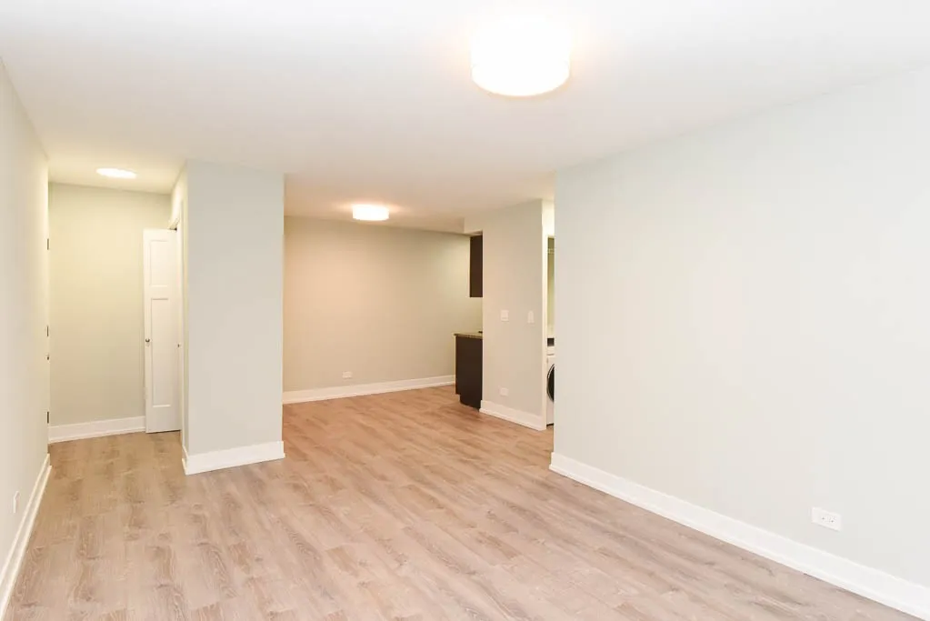 445 W Barry Ave, , 60657, USA 60657-unit#211-Chicago-IL