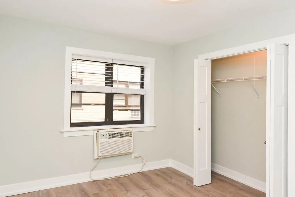 445 W Barry Ave, , 60657, USA 60657-unit#211-Chicago-IL