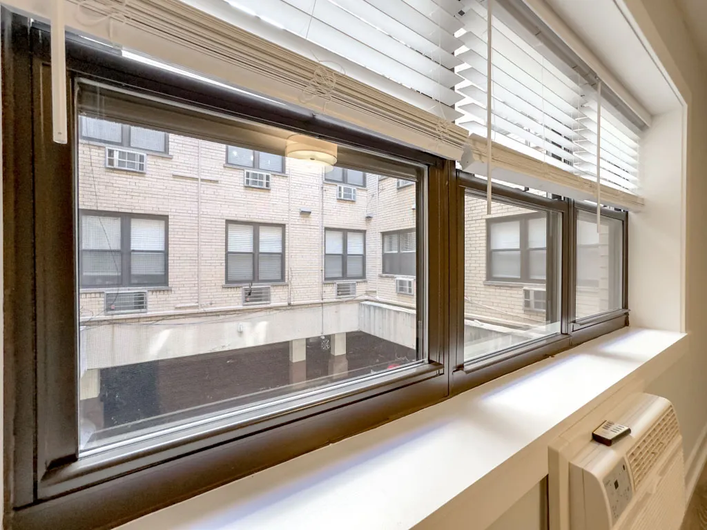 445 W Barry Ave, ,  60657, USA 60657-unit#230-Chicago-IL