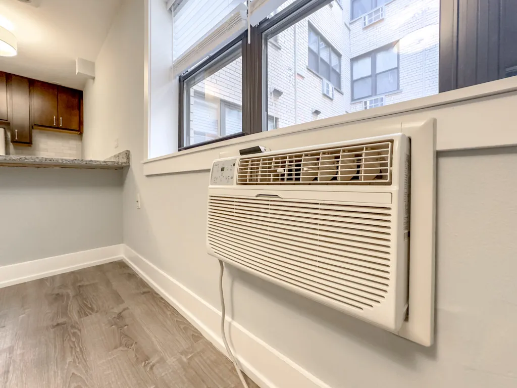 445 W Barry Ave, ,  60657, USA 60657-unit#230-Chicago-IL