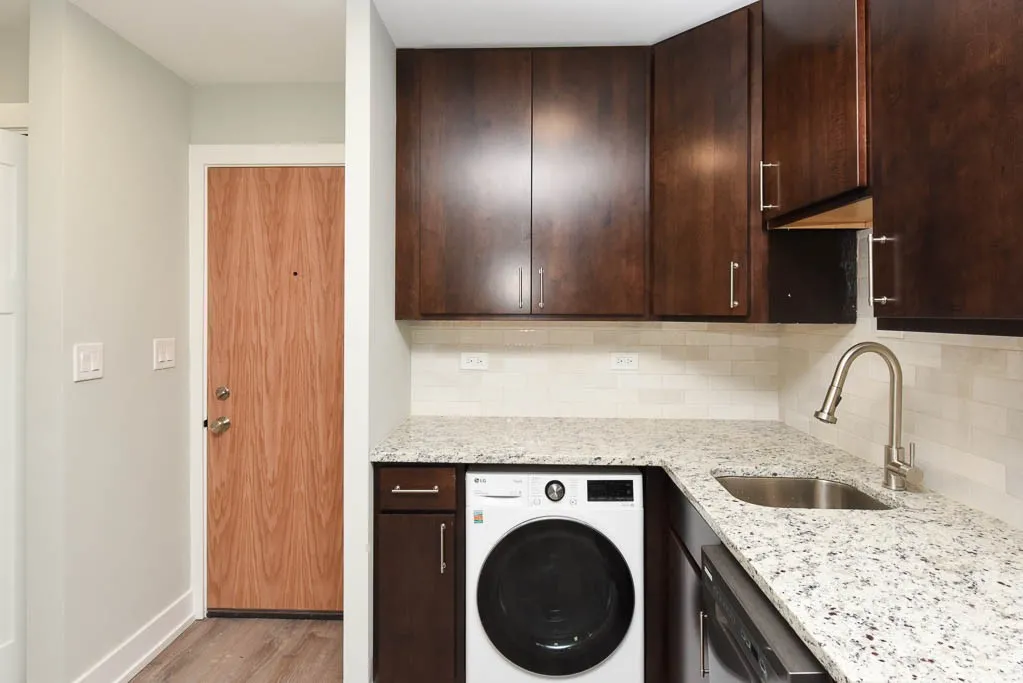 445 W Barry Ave, ,  60657, USA 60657-unit#518-Chicago-IL