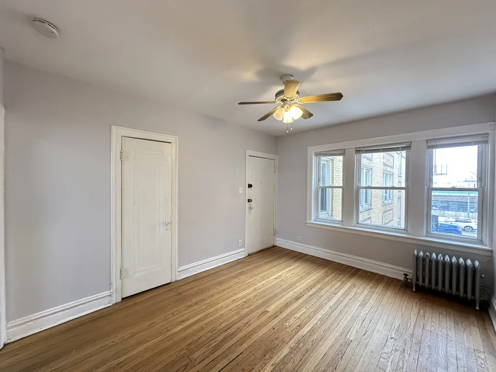 4409 N Kenneth Ave, , 60630, USA 60630-unit#2B-Chicago-IL