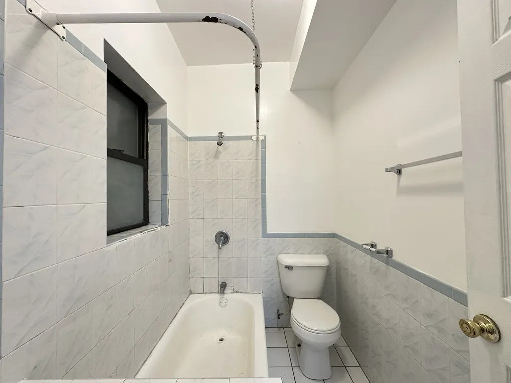 2405 W Wilson Ave, , 60625, USA 60625-unit#1-Chicago-IL