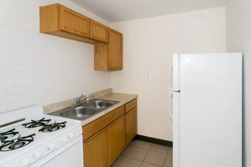 1211 W Elmdale Ave, , 60660, USA 60626-unit#3-Chicago-IL