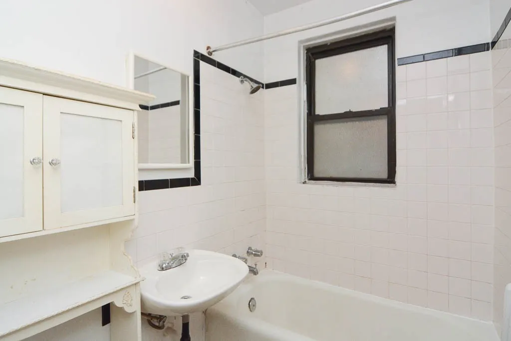 3345 N Marshfield Ave, , 60657, USA 60657-unit#408-Chicago-IL
