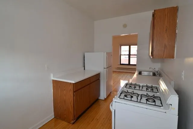 825 W Waveland Ave, ,  60613, USA 60613-unit#2N-Chicago-IL