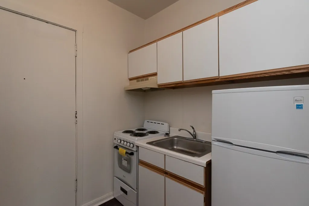 3957 W Irving Park Rd, ,  60641, USA 60618-unit#318-Chicago-IL