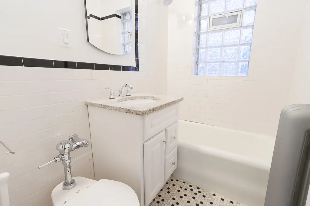548 W Surf St, ,  60657, USA 60657-unit#3N-Chicago-IL