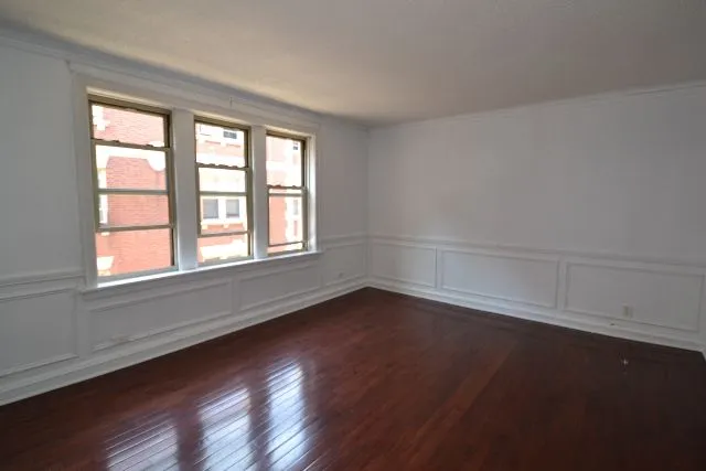 542 W Surf St, ,  60657, USA 60657-unit#2S-Chicago-IL