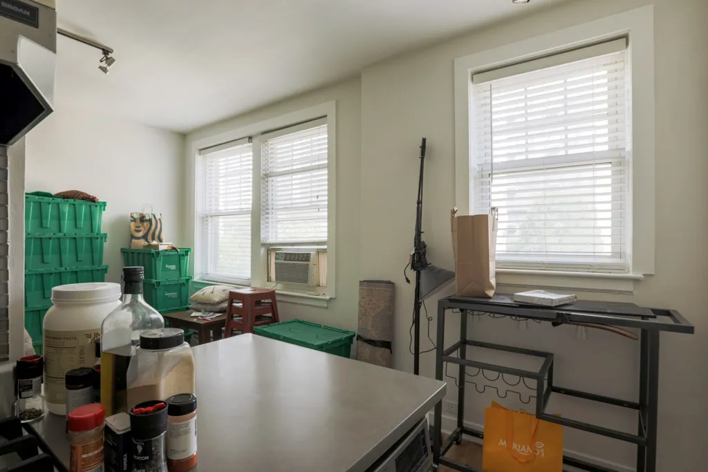 511 W Belmont Ave, ,  60657, USA 60657-unit#32-Chicago-IL