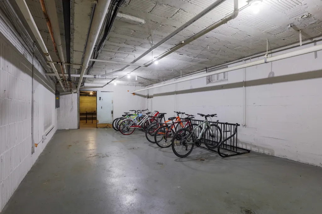 511 W Belmont Ave, ,  60657, USA 60657-unit#32-Chicago-IL