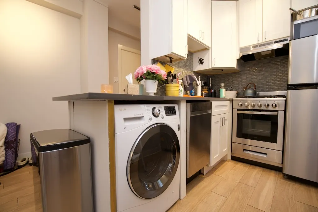 511 W Belmont Ave, , 60657, USA 60657-unit#35-Chicago-IL