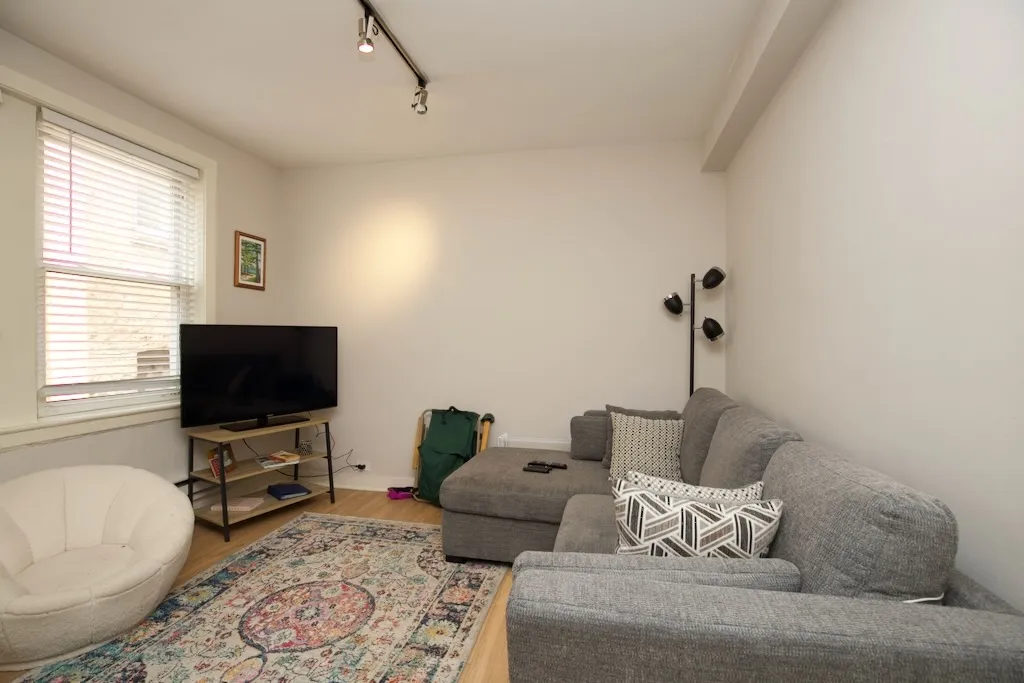 511 W Belmont Ave, , 60657, USA 60657-unit#35-Chicago-IL