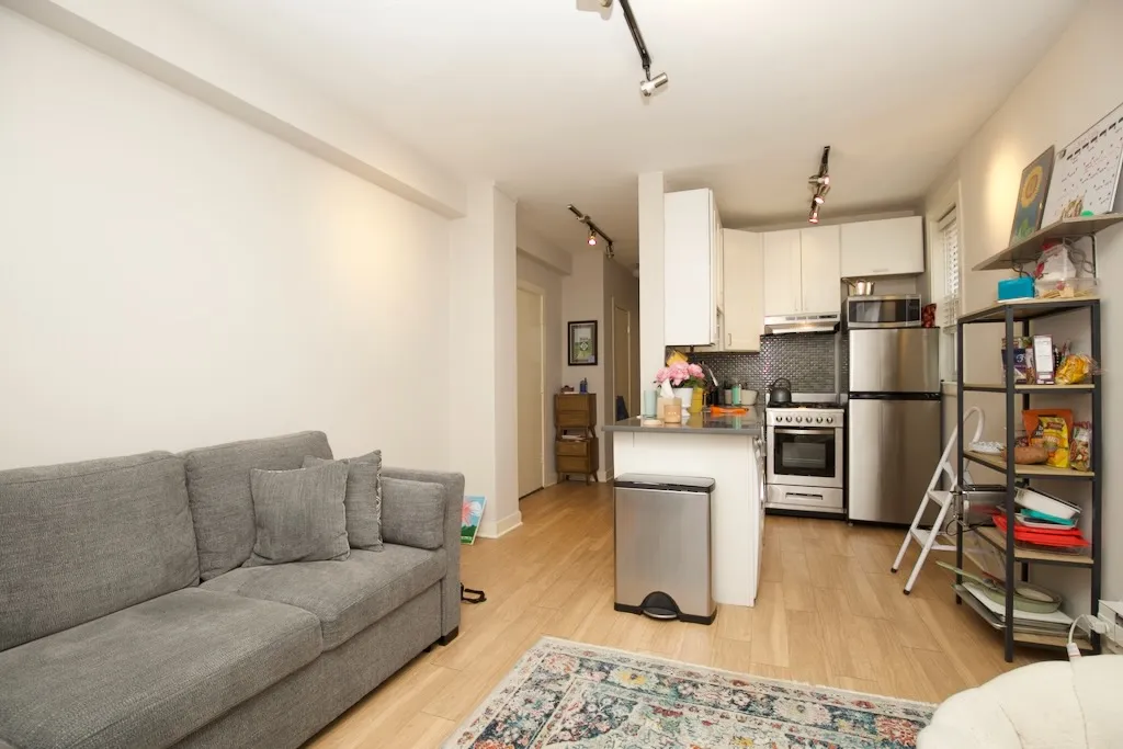 511 W Belmont Ave, , 60657, USA 60657-unit#35-Chicago-IL
