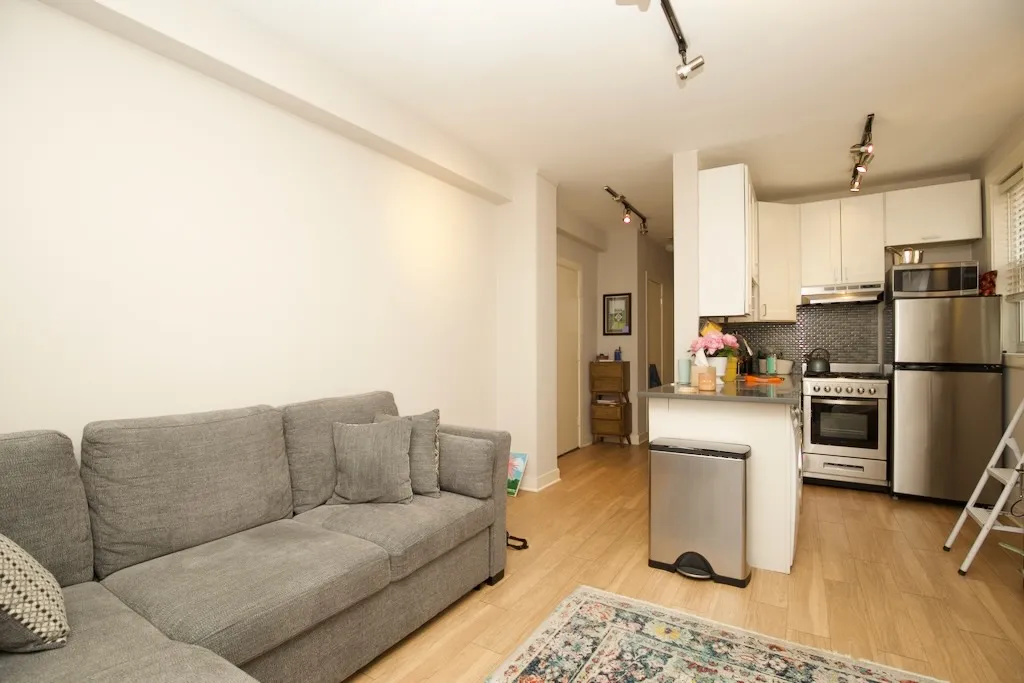 511 W Belmont Ave, , 60657, USA 60657-unit#35-Chicago-IL